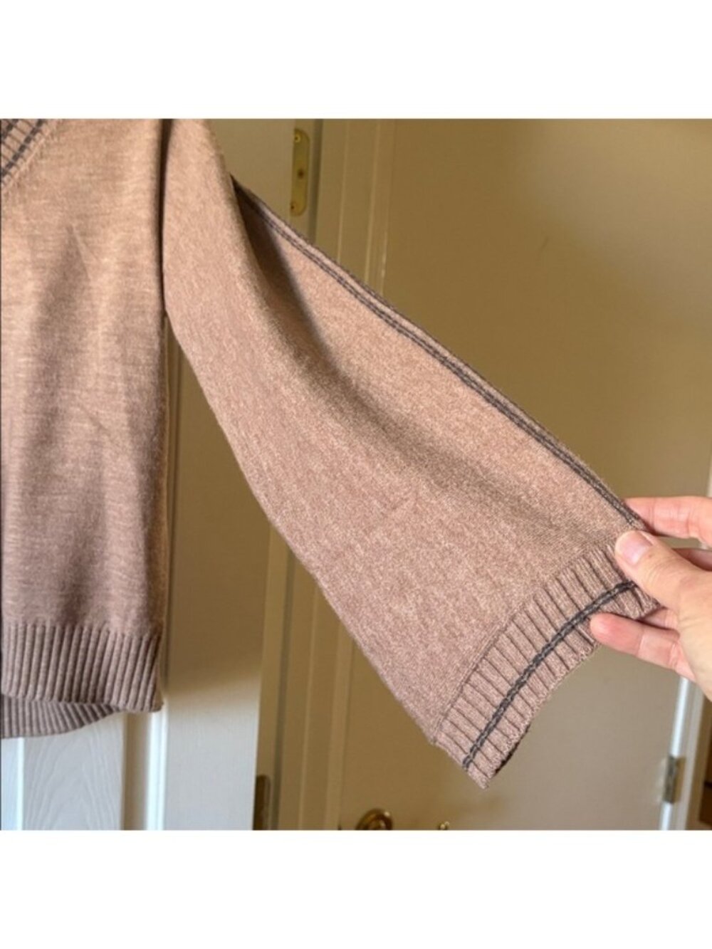 NWT Brown V-Neck Sweater Dark Brown Trim - Picture 4 of 6